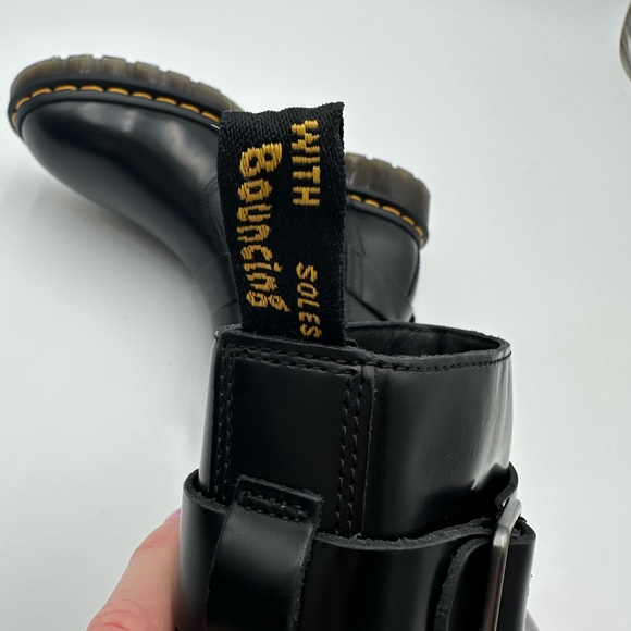 NEW Dr. Martens Jaimes Buckle Chelsea Unisex Boot Black Smooth Sz 6W/5M - Picture 11 of 12
